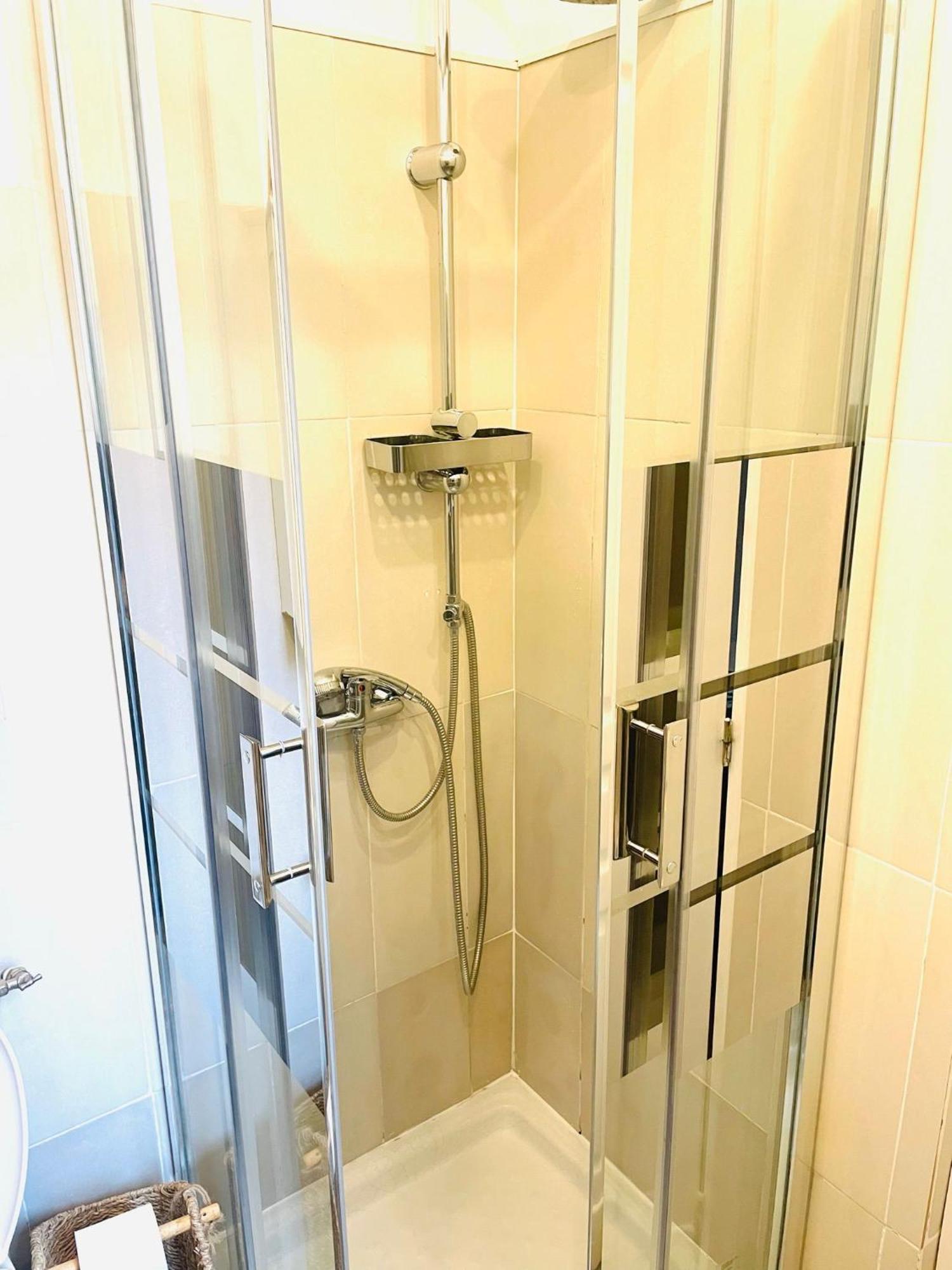 Appartement Moderne, 2 Chambres, 6 Couchages, Easy Check-in *